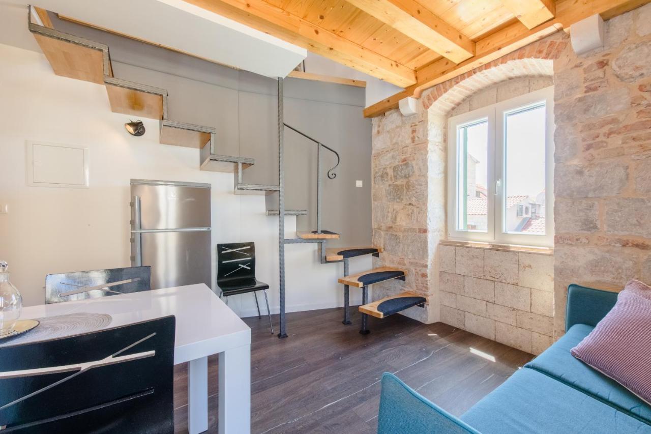 Jes Old Town Luxury Rooms Split Exterior photo